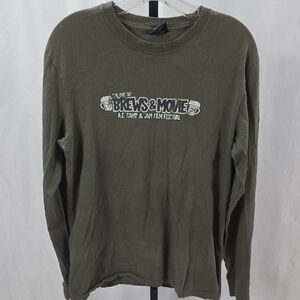 American Eagle Outfitters Olive Green Graphic Tee
